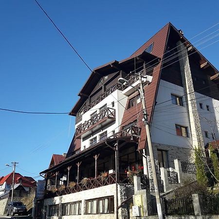 Hotel Magic Club Buşteni Zewnętrze zdjęcie